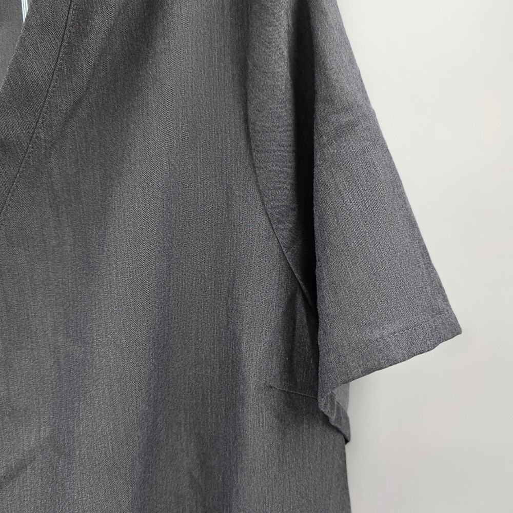 FIGS Casma Three-Pocket Scrub Top Gray Technical Collection Women's M‎ - Picture 7 of 15